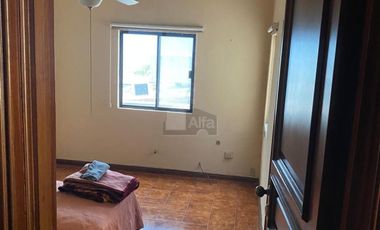 Casa en venta, Cumbres 5 sector, Monterrey, Nuevo León.