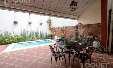 Casa de 3 dormitorios, pileta y cochera en Constituyentes