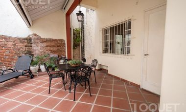 Casa de 3 dormitorios, pileta y cochera en Constituyentes