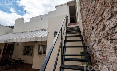 Casa de 3 dormitorios, pileta y cochera en Constituyentes