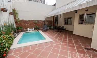 Casa de 3 dormitorios, pileta y cochera en Constituyentes