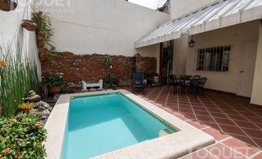 Casa de 3 dormitorios, pileta y cochera en Constituyentes