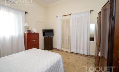 Casa de 3 dormitorios, pileta y cochera en Constituyentes