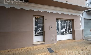 Casa de 3 dormitorios, pileta y cochera en Constituyentes