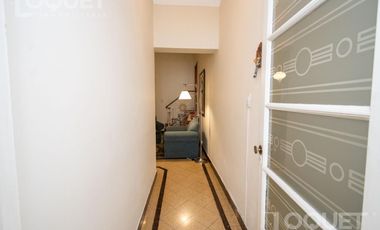 Casa de 3 dormitorios, pileta y cochera en Constituyentes