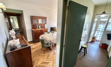 Departamento 3 ambientes en venta - Remedios de Escalada a metros del centro y Avenida Yrigoyen