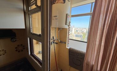 Arenales 1800, Excelente Departamento/Oficina 2 Ambientes, Piso Alto vista abierta en Barrio Norte