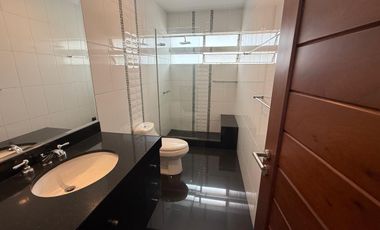 DepartamentoVENTA DUPLEX CON PISCINA