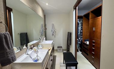 Departamento en Yucatán Country Club con acción del club incluida