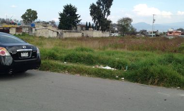 Terreno en venta en San Mateo Atenco con dos frentes