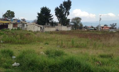 Terreno en venta en San Mateo Atenco con dos frentes