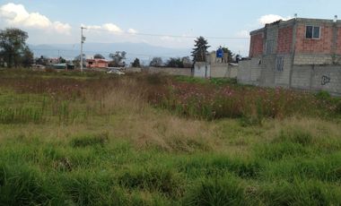Terreno en venta en San Mateo Atenco con dos frentes
