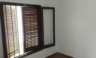 Casa en Alquiler Cerro de las Rosas 3 Dormitorios