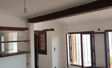 Casa en Alquiler Cerro de las Rosas 3 Dormitorios