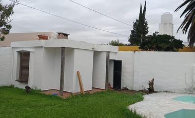 Casa en Alquiler Cerro de las Rosas 3 Dormitorios