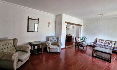 Casa en Alquiler Cerro de las Rosas 3 Dormitorios