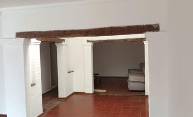 Casa en Alquiler Cerro de las Rosas 3 Dormitorios