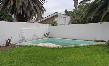 Casa en Alquiler Cerro de las Rosas 3 Dormitorios