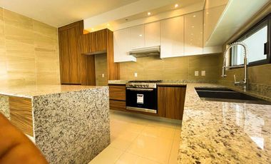 Casa en Venta en Novaterra, Zona Real, Zapopan