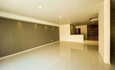 Casa en Venta en Novaterra, Zona Real, Zapopan
