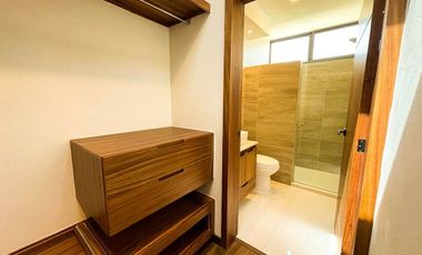 Casa en Venta en Novaterra, Zona Real, Zapopan