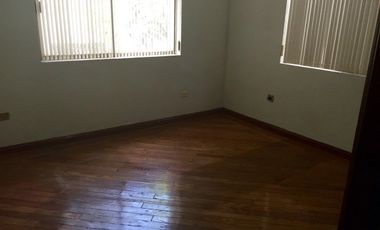 CASA EN RENTA EN SAN JERONIMO