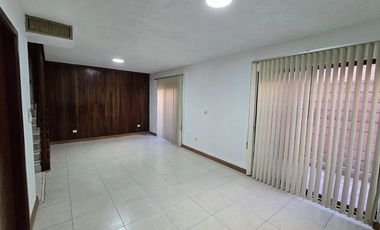 CASA EN RENTA EN SAN JERONIMO
