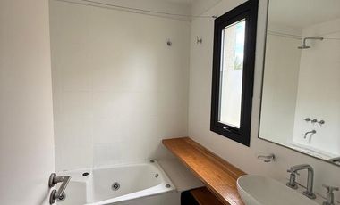 Casa en alquiler en Las Tipas, Nordelta