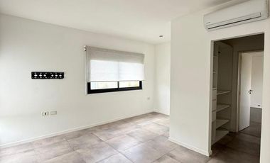 Casa en alquiler en Las Tipas, Nordelta