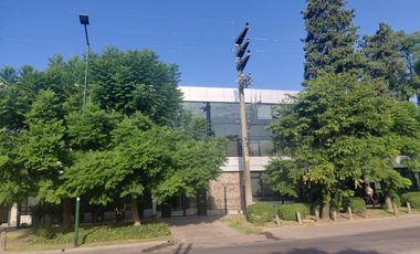 Alquiler de oficina de 193 m2 en Beccar