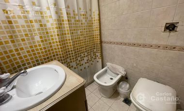 Depto 2 ambientes a media cuadra de Av. Maipú con amenitis