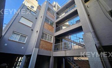 Departamento con terraza propia y cochera en San Isidro