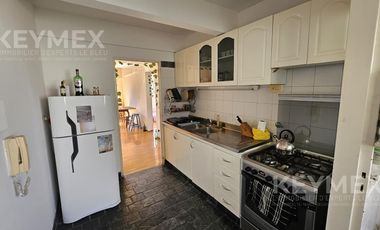 Departamento con terraza propia y cochera en San Isidro