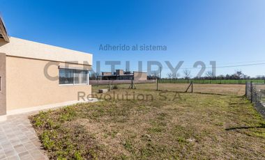 EN VENTA Casa 2 Dormitorios - Las Casuarinas - Ibarlucea