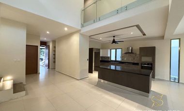 Casa en venta y renta en Lagos del sol