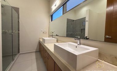 Casa en venta y renta en Lagos del sol