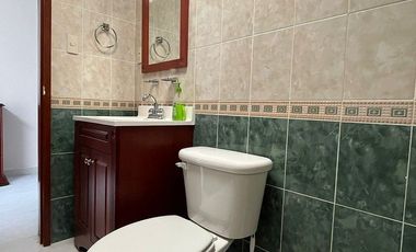 Renta casa amueblada Milenio dentro de Condominio