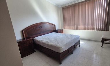 Renta casa amueblada Milenio dentro de Condominio