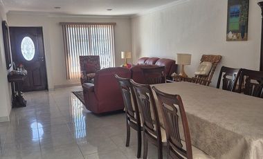 Renta casa amueblada Milenio dentro de Condominio
