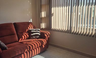 Renta casa amueblada Milenio dentro de Condominio