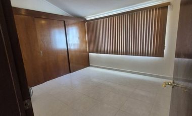Renta casa amueblada Milenio dentro de Condominio