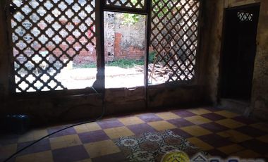 Casa comercial con excelente ubicación ideal para bodega