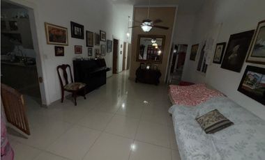 VILLA LUCRE / 330M / 3 HABITACION / 2 BAÑOS / TERRAZA / 1 PARKING