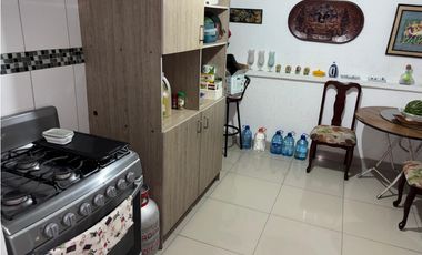 VILLA LUCRE / 330M / 3 HABITACION / 2 BAÑOS / TERRAZA / 1 PARKING