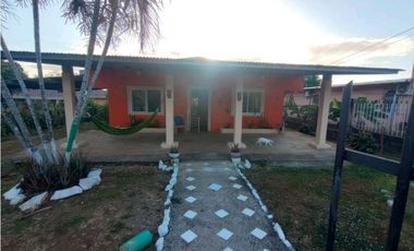 VENTA DE CASA EN EL ROBLE, AGUADULCE