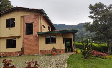 Hermosa finca en venta en Girardota, excelente ubicacion