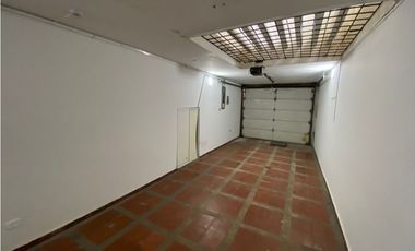 SE ARRIENDA CASA PARA USO COMERCIAL EN RIASCOS, SANTA MARTA