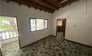 SE ARRIENDA CASA PARA USO COMERCIAL EN RIASCOS, SANTA MARTA