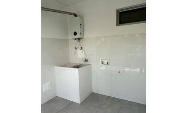 VENTA CASA UN PISO FLOR AMARILLO PALMA REAL. VILLAVICENCIO-RESTREPO