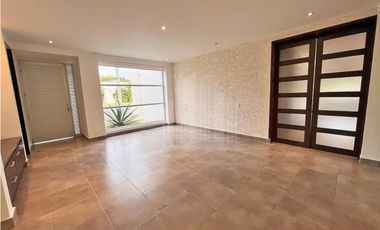 SE ALQUILA HERMOSA CASA CAMPESTRE SECTOR PUEBLITO CAFETERO PEREIRA